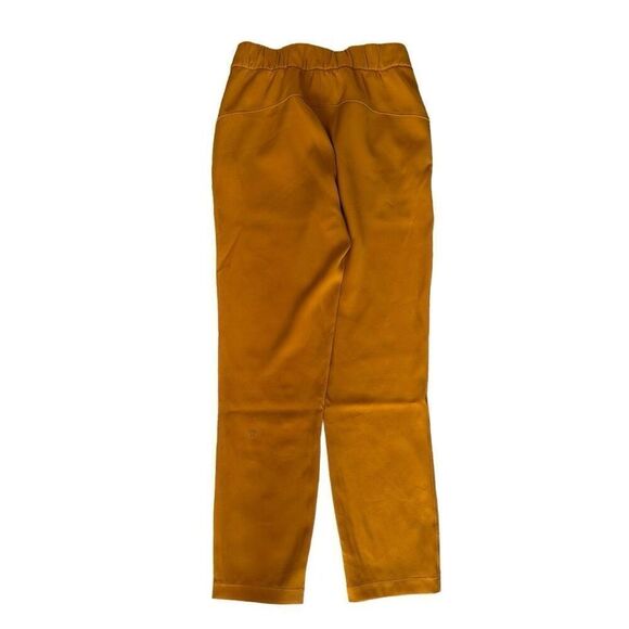 Lululemon On the Fly 7/8 Pant Woven Fools Gold Women’s Size 2 - Picture 4 of 9